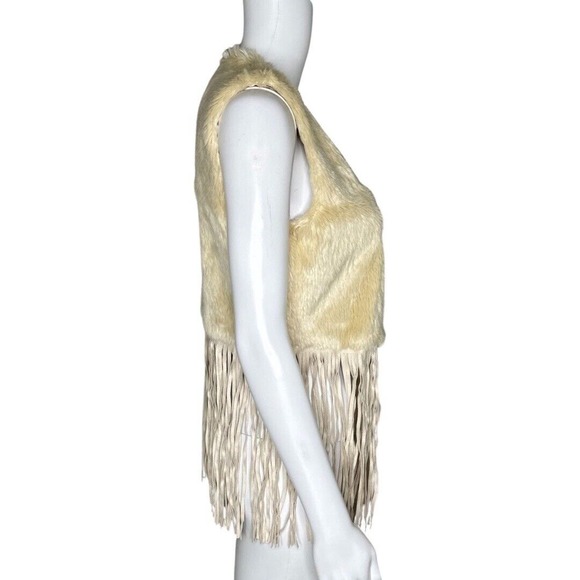 Anthropologie Raga Vest Womens Medium Nomad Fringe Ivory Cream Faux Fur Festival - Picture 2 of 8
